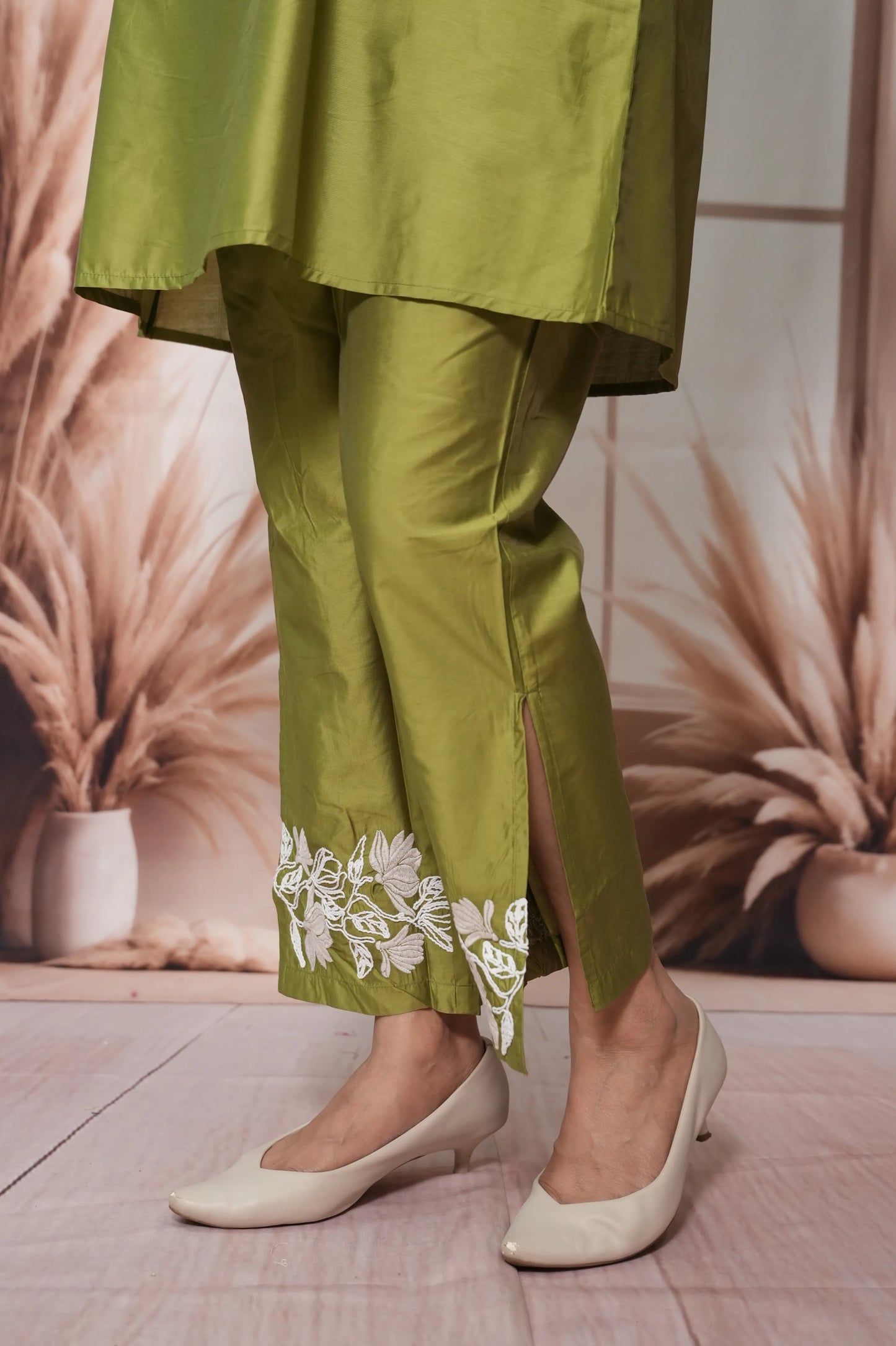 Olive Green Muslin Silk Co'ord Set with Thread Embroidery | Elegant Festive Wear