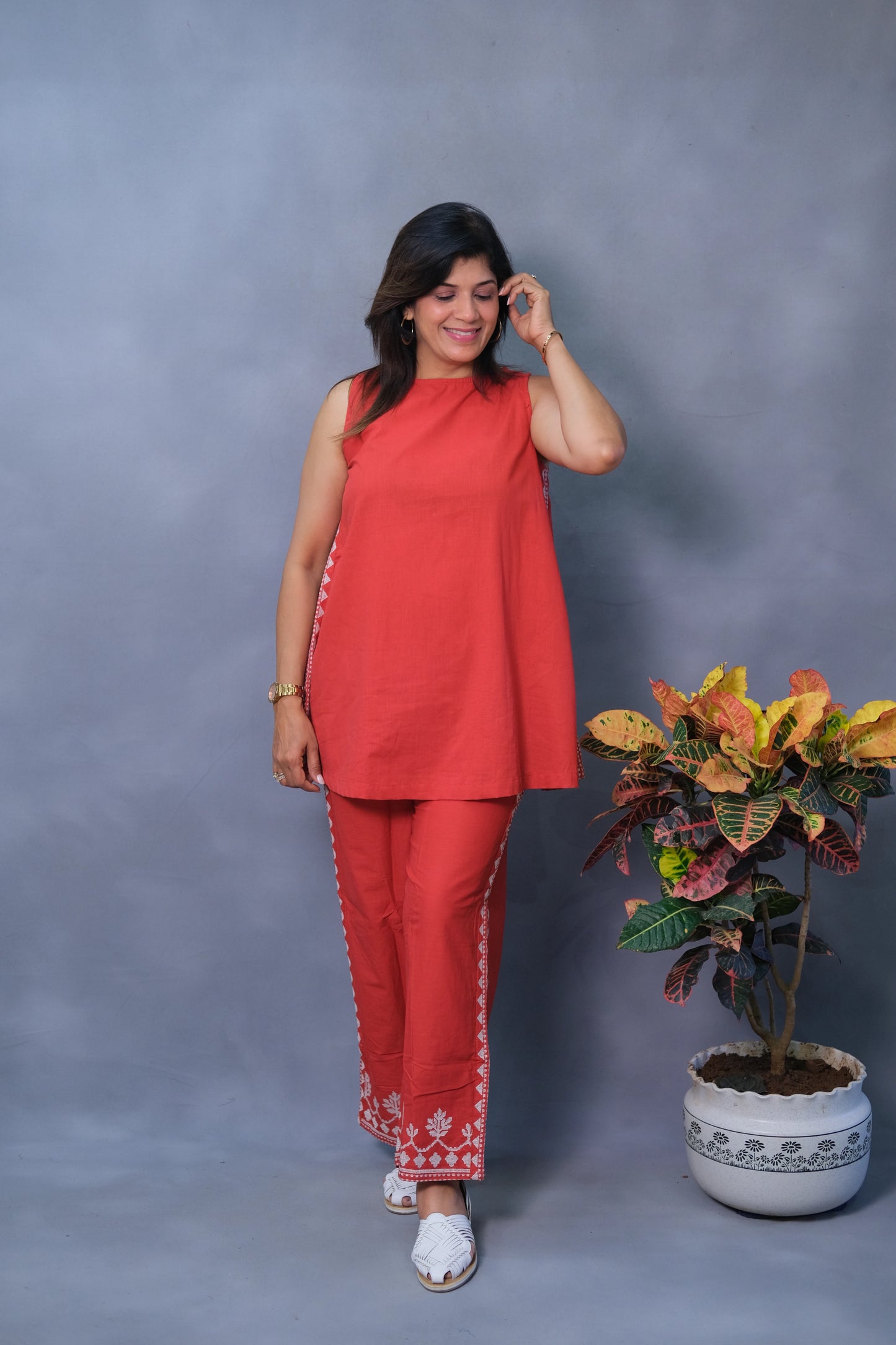 Red Sleeveless Co-ord Set – Pure Cotton Power Dressing for Modern Women