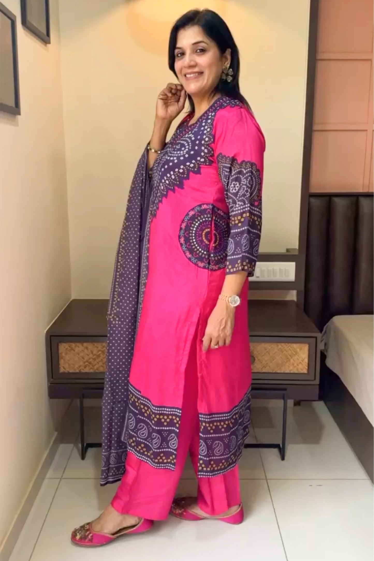 Pink Bandhani Dupatta Set | Thread Work | Premium Muslin Silk