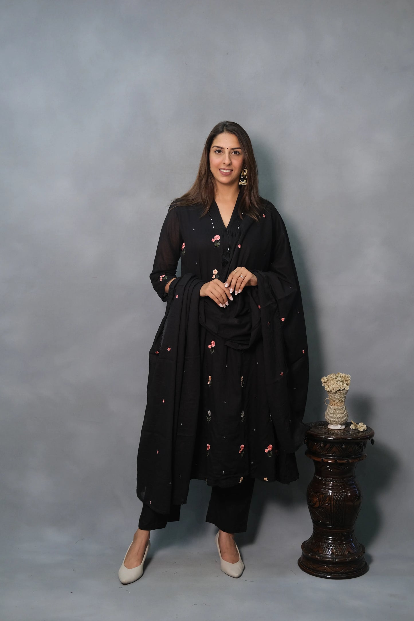 Black Dupatta Set with Small Motif Embroidery & Lining | Mul Cotton