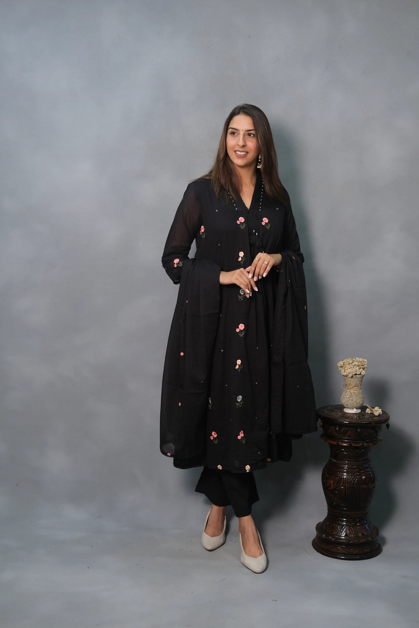 Black Dupatta Set with Small Motif Embroidery & Lining | Mul Cotton