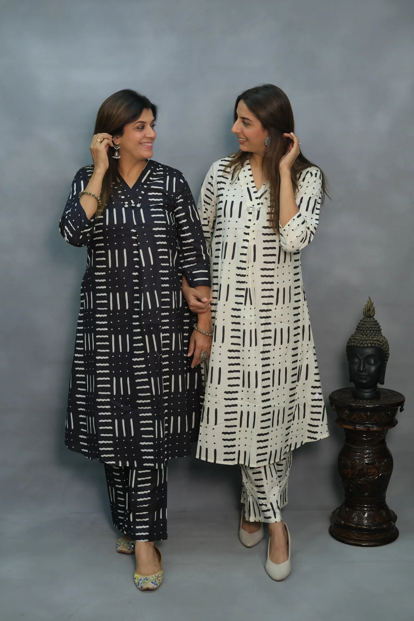 Soft Cotton 2-Piece Set – Classic & Comfortable | Available in Black & White