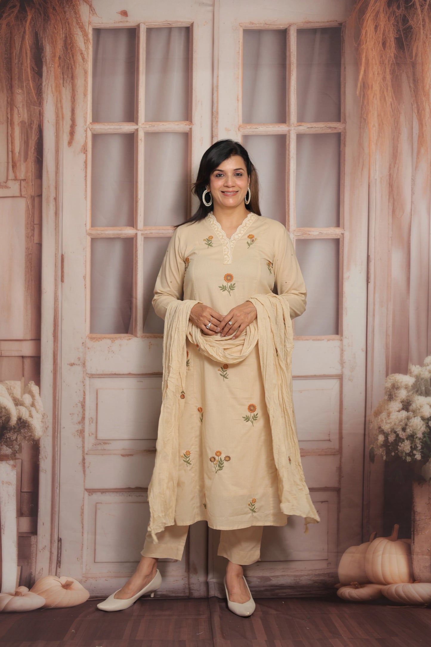 Pale Moon Kurta Dupatta Set | Mul Cotton