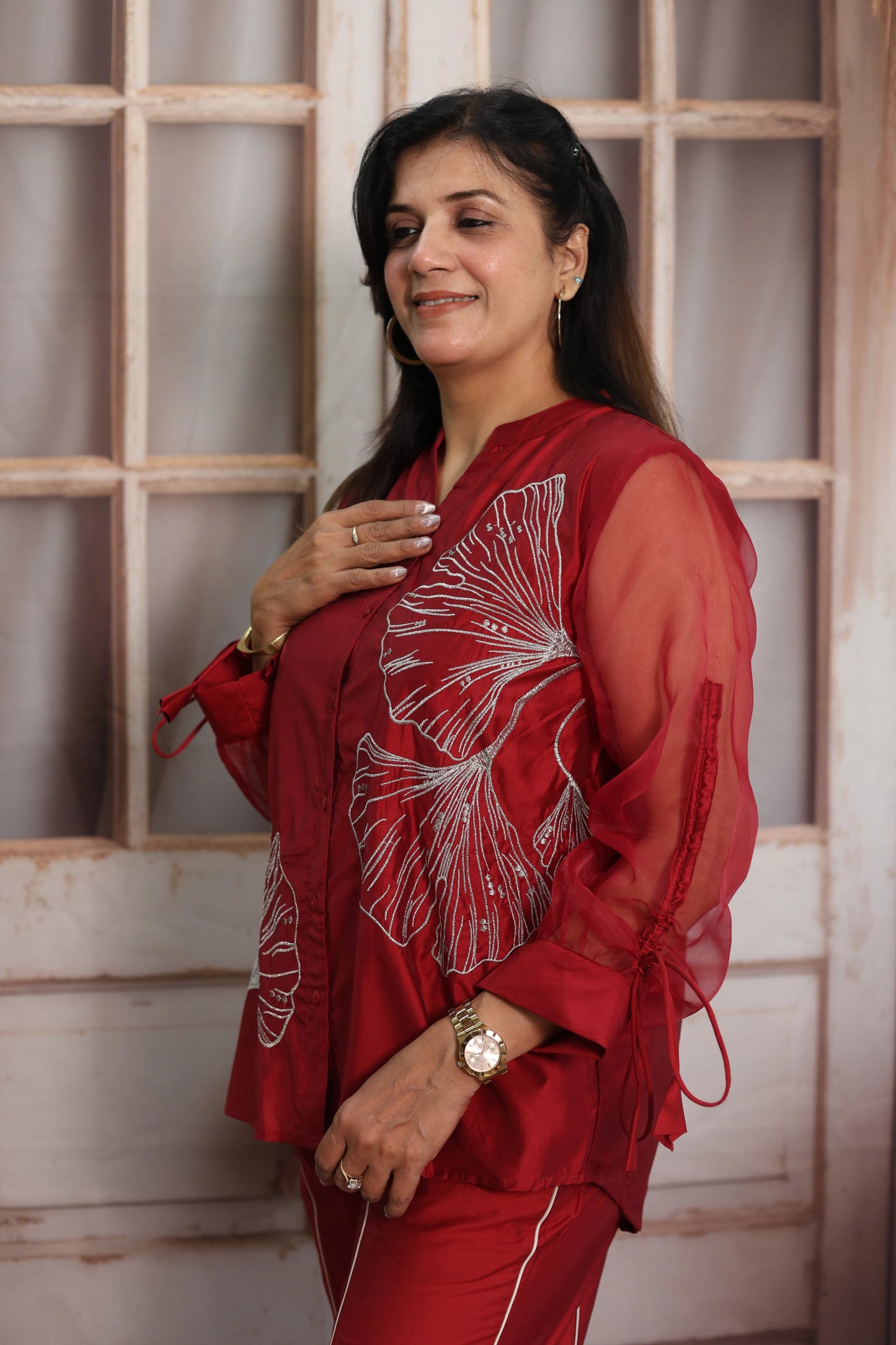 Reddish Maroon Muslin Co-ord Set | Organza Sleeves & Floral Thread Embroidery