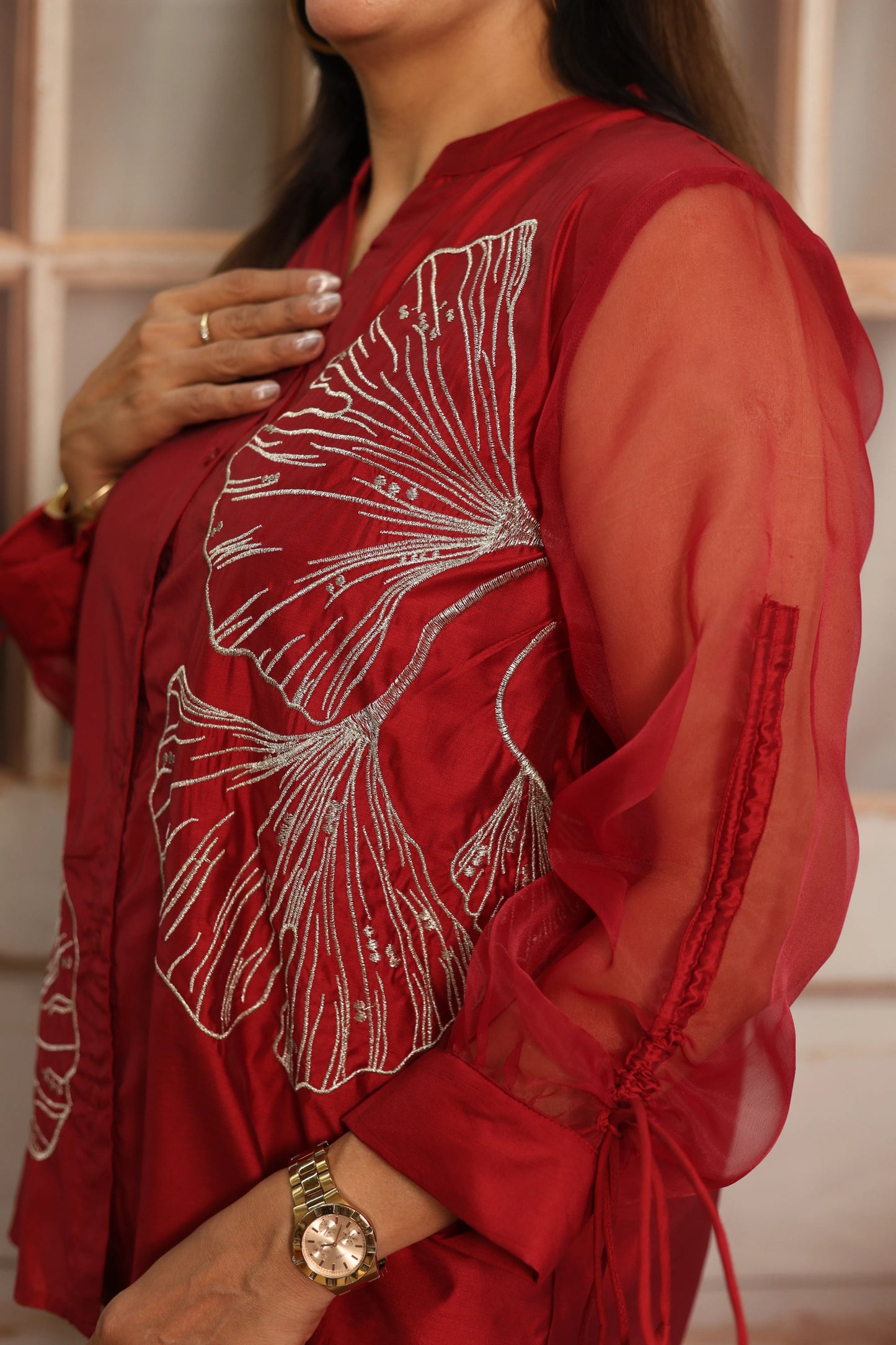 Reddish Maroon Muslin Co-ord Set | Organza Sleeves & Floral Thread Embroidery