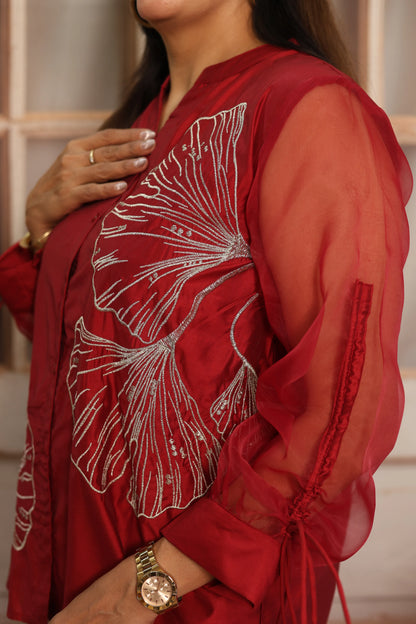 Reddish Maroon Muslin Co-ord Set | Organza Sleeves & Floral Thread Embroidery