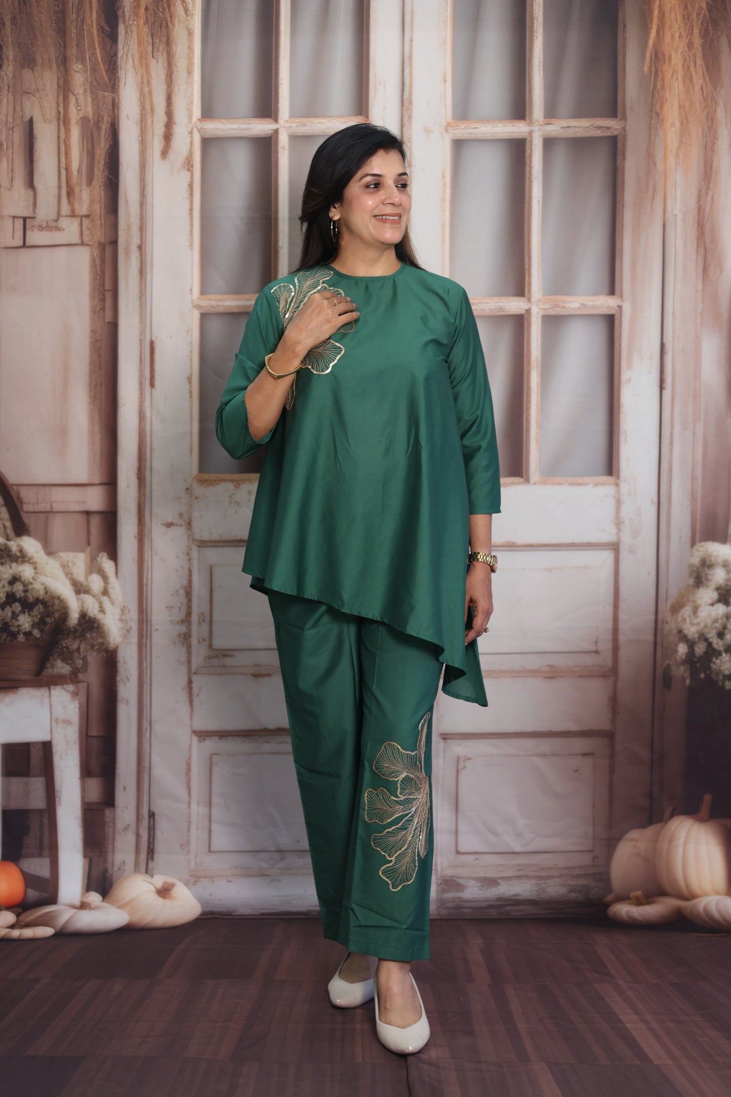 Shamrock Green Muslin Co-ord Set | Cross-Cut Kurti Pant