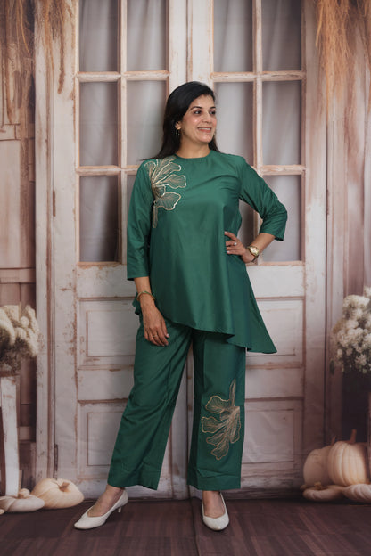 Shamrock Green Muslin Co-ord Set | Cross-Cut Kurti Pant