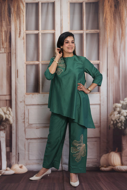 Shamrock Green Muslin Co-ord Set | Cross-Cut Kurti Pant