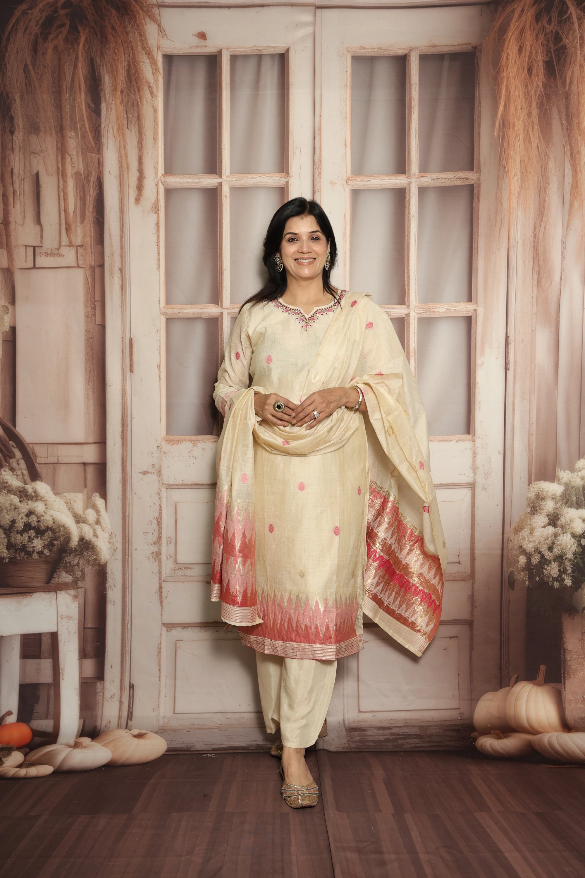 Pastel Ivory Banarasi Kurta Dupatta Set | Thread & Pearls Embroidery
