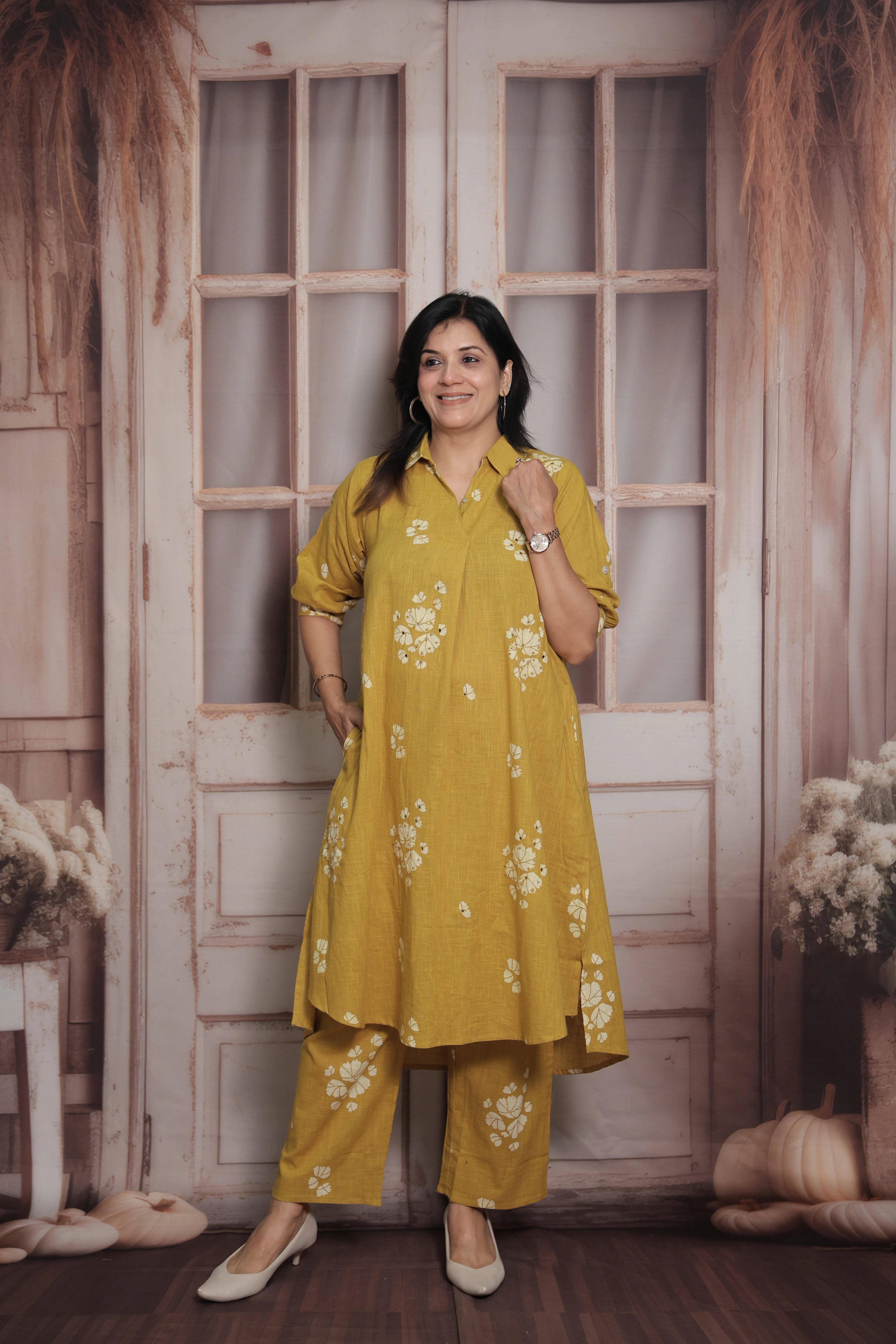 Metallic Gold Collar Neck Kurti Pant Set | Cotton | Floral Print & Mirror Work