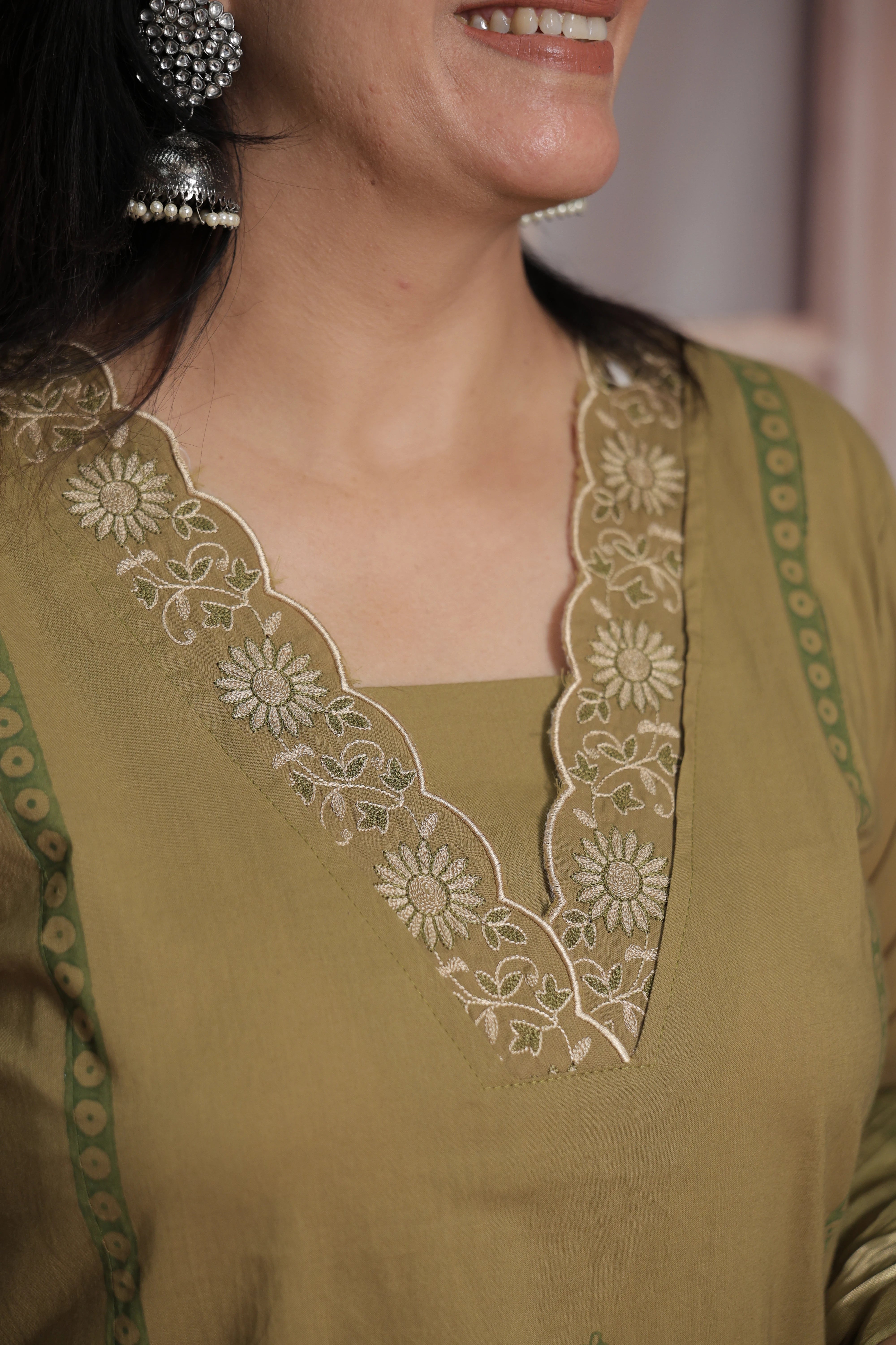 Olive Green Kurti Pant with Silk Dupatta | Foil Print & Thread Embroidery Cotton Suit