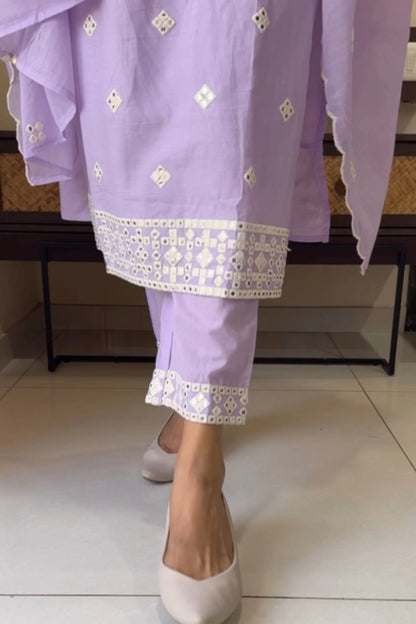 Mul Cotton Lilac Dupatta Set | Lightweight & Elegant