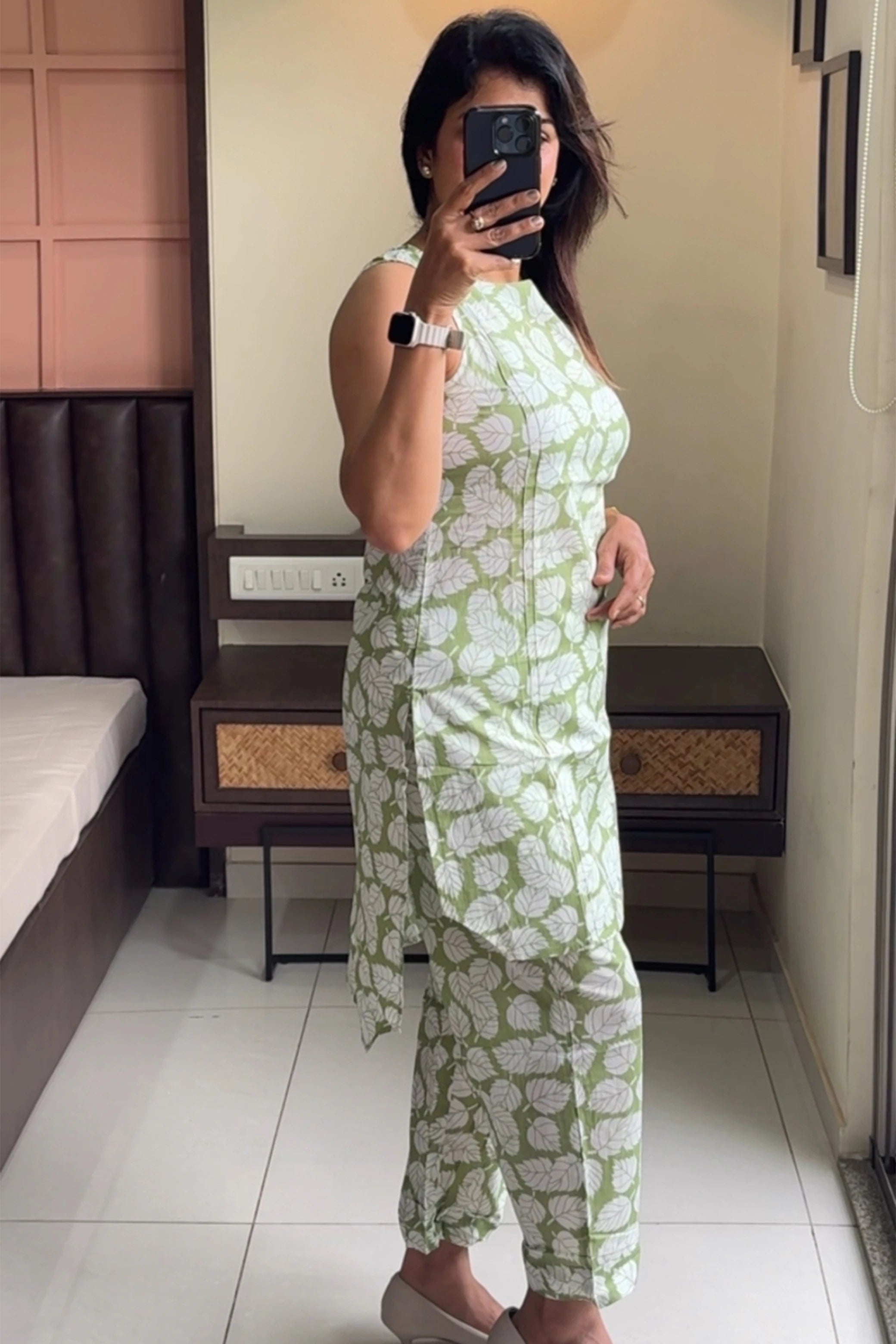 Green Leaf Printed Sleeveless Set – Elegant Modern Wear