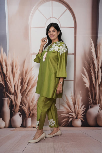 Olive Green Muslin Silk Co'ord Set with Thread Embroidery | Elegant Festive Wear