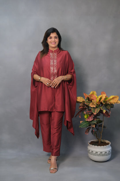 Indo Western Kaftan Co-ord Set – Embroidered Muslin Silk Partywear for Bold Elegance