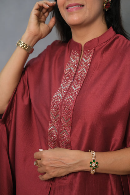 Indo Western Kaftan Co-ord Set – Embroidered Muslin Silk Partywear for Bold Elegance