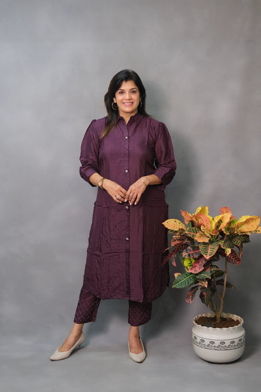 Embroidered Back Kurta Pant Set – Dola Silk Elegance for Modern Women
