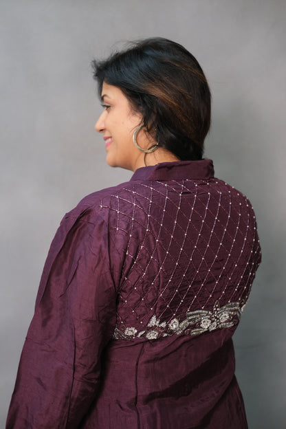 Embroidered Back Kurta Pant Set – Dola Silk Elegance for Modern Women