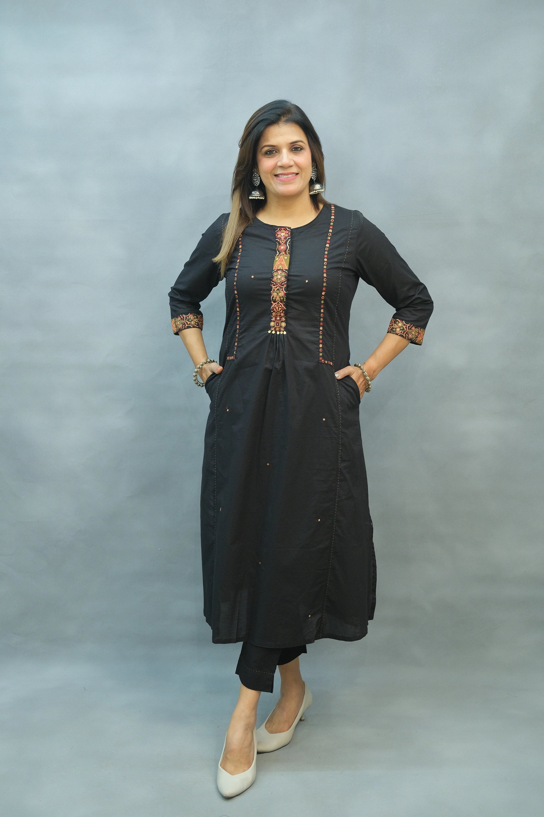 Black Embroidered Two-Piece Cotton Set with Pockets – Elegant & Functional