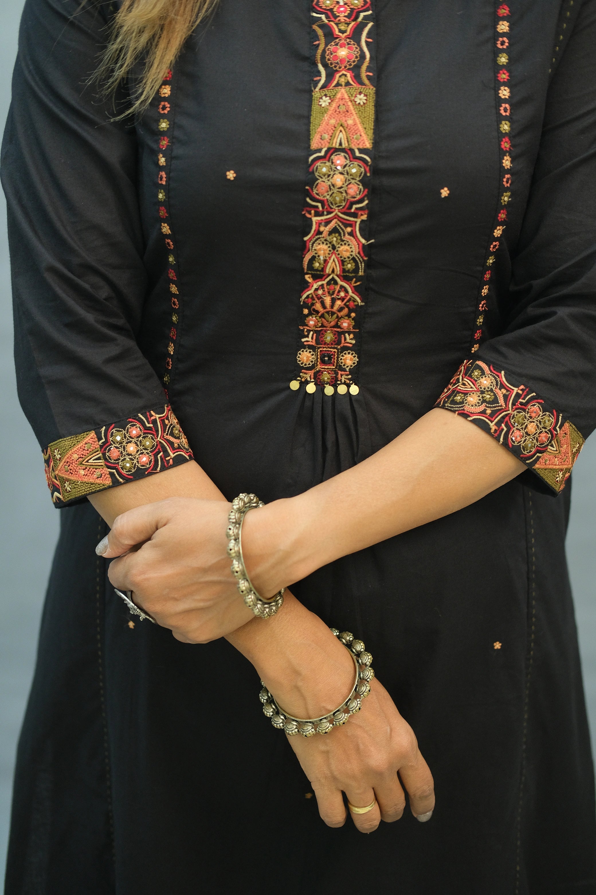 Black Embroidered Two-Piece Cotton Set with Pockets – Elegant & Functional