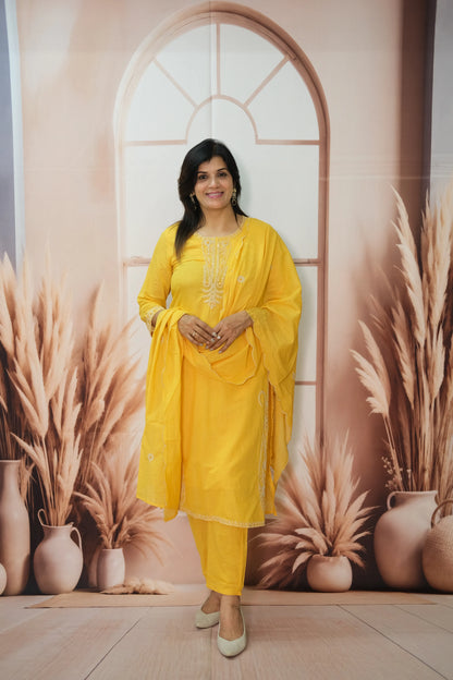 Marigold Mul Chanderi Kurta Dupatta Set with Thread Embroidery