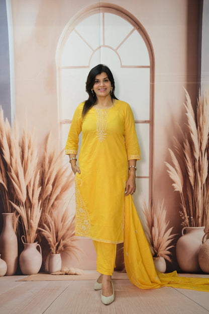 Marigold Mul Chanderi Kurta Dupatta Set with Thread Embroidery