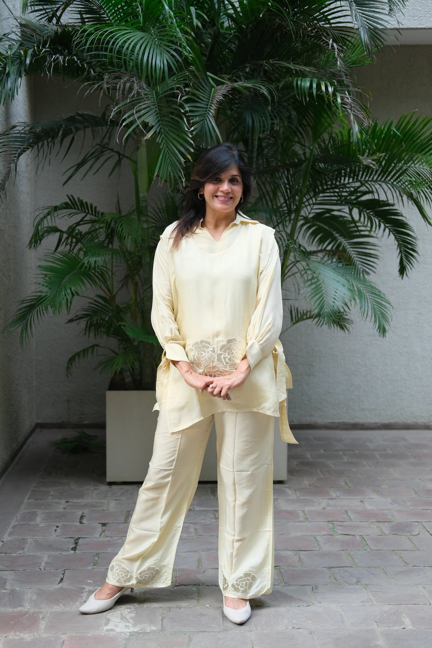 Cream Mul Chanderi Co-ord Set with Appliqué & Embroidery Work