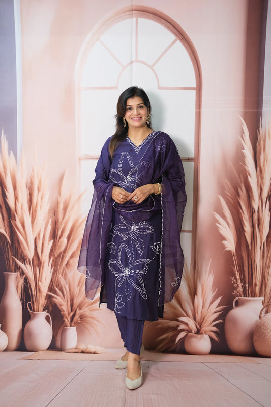 Navy blue Muslin Silk Kurta Dupatta Set with Thread Embroidery