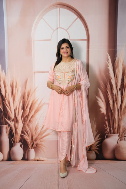 Light Pink Mul Chanderi Knee-Length Kurta Dupatta Set with Machine Embroidery