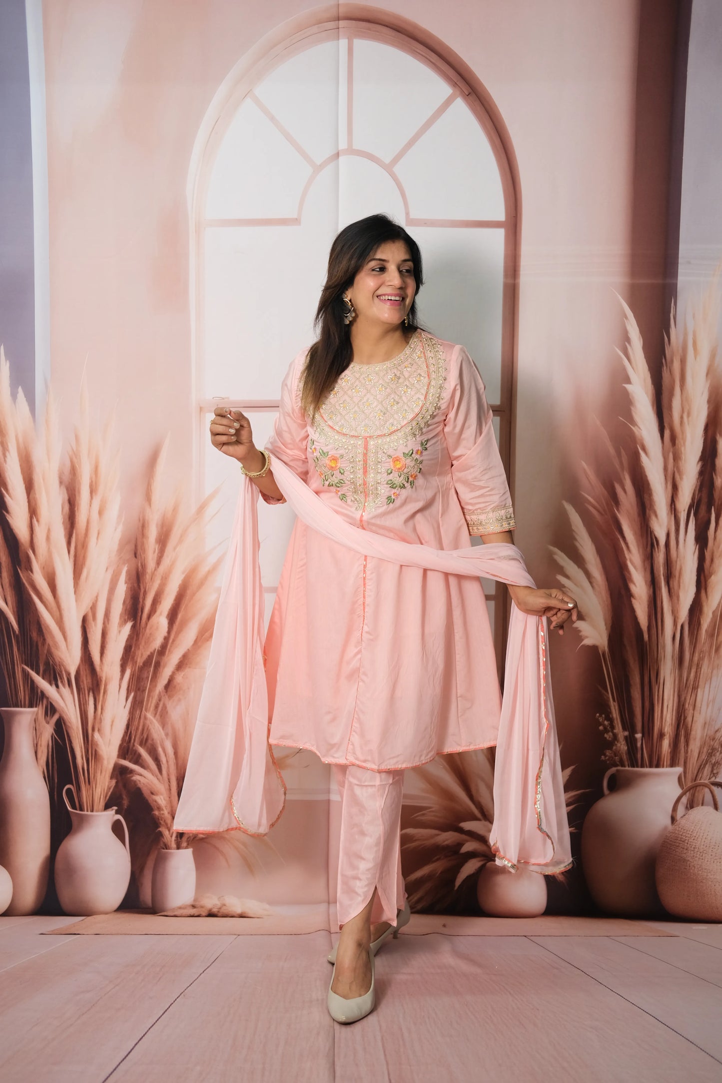Light Pink Mul Chanderi Knee-Length Kurta Dupatta Set with Machine Embroidery