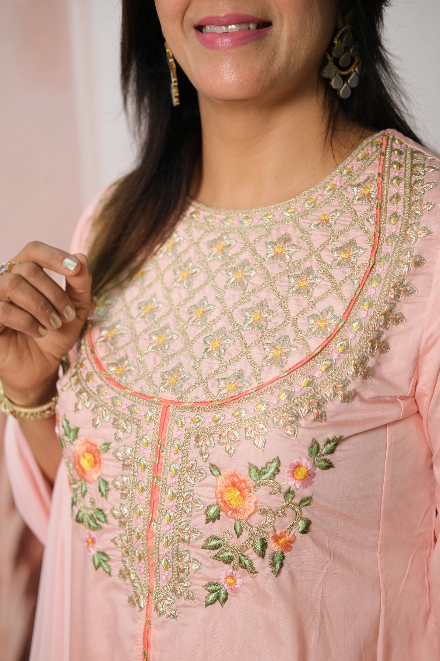 Light Pink Mul Chanderi Knee-Length Kurta Dupatta Set with Machine Embroidery