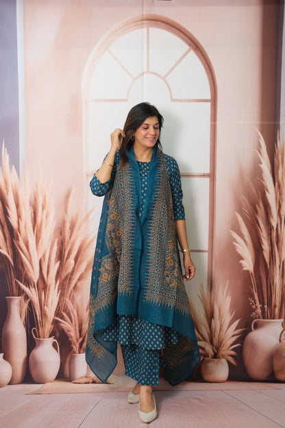 Dark Rama Kurta Pant Set with Shrug – Printed Cotton Elegance