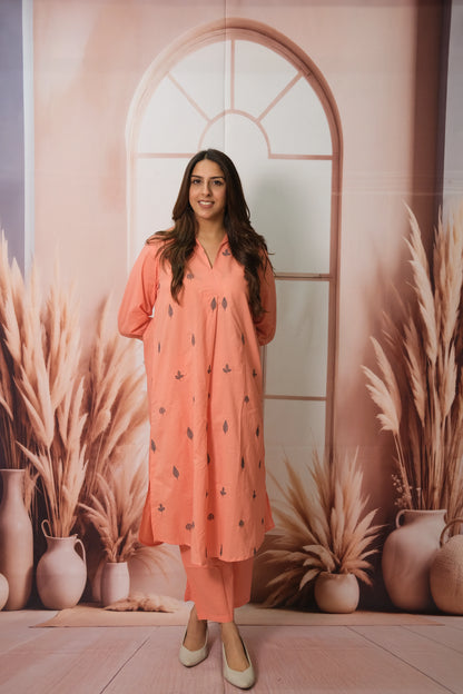 Peach Kurta Pant Set in Soft Cotton with Embroidery – Elegant Daily Wear