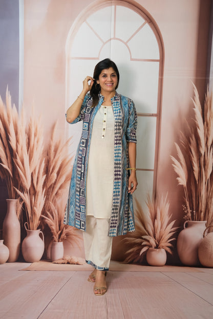 Off White Kurta Pant Set with Shrug in Flex Cotton – Printed Elegance