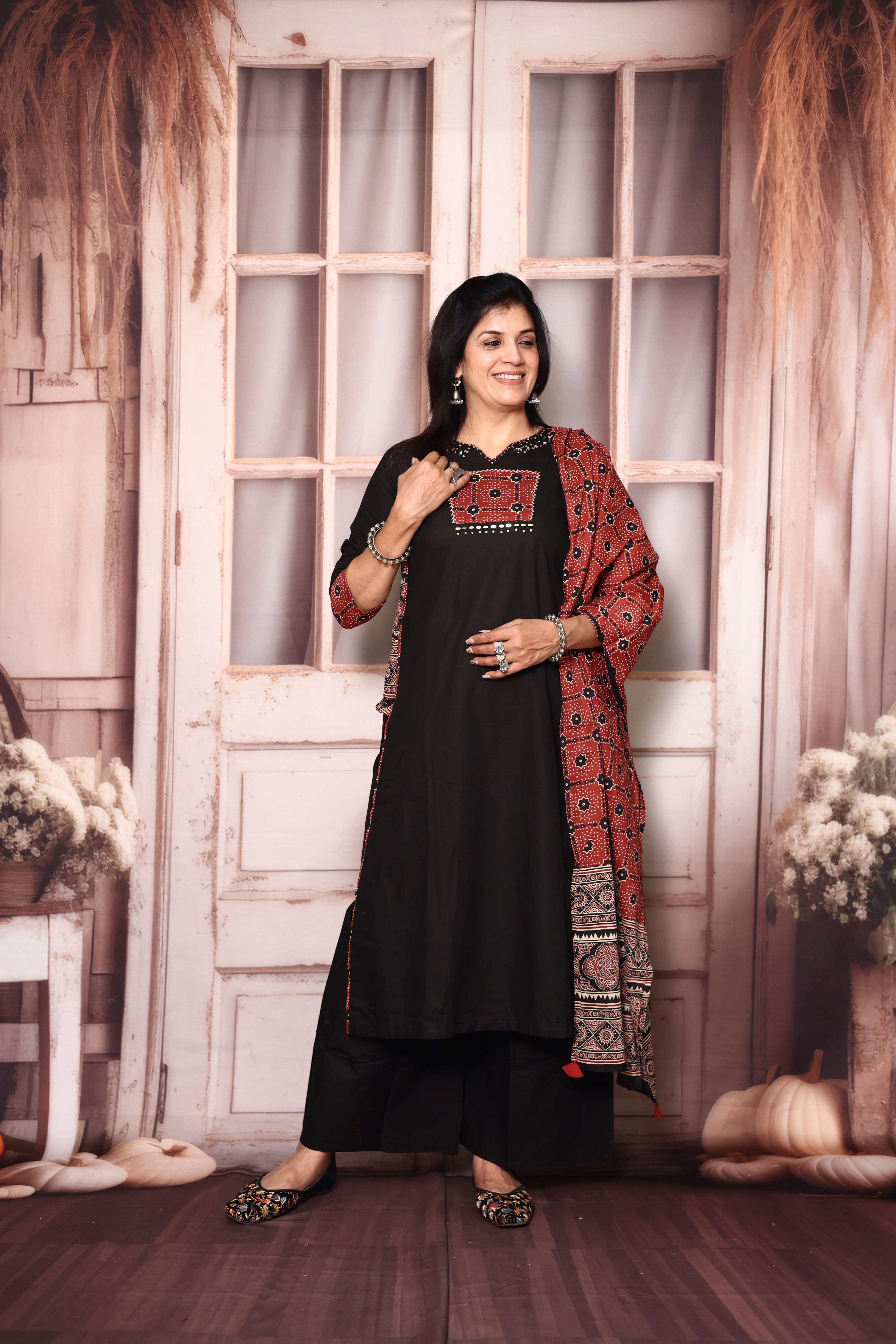 Black Cotton Kurti Palazzo Set with Printed Dupatta | Gamthi Print Mirror & Sequins Work