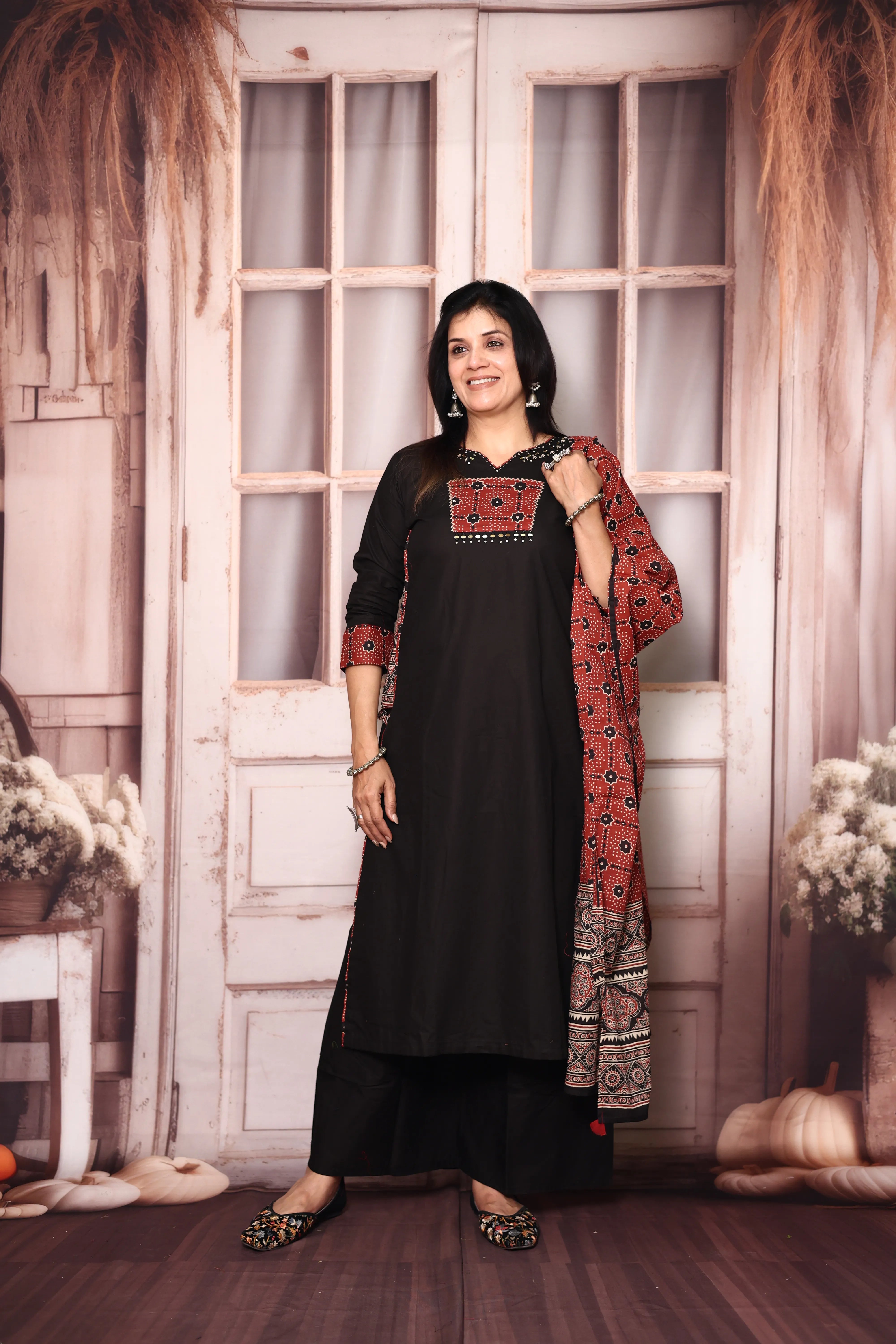 Black Cotton Kurti Palazzo Set with Printed Dupatta | Gamthi Print Mirror & Sequins Work