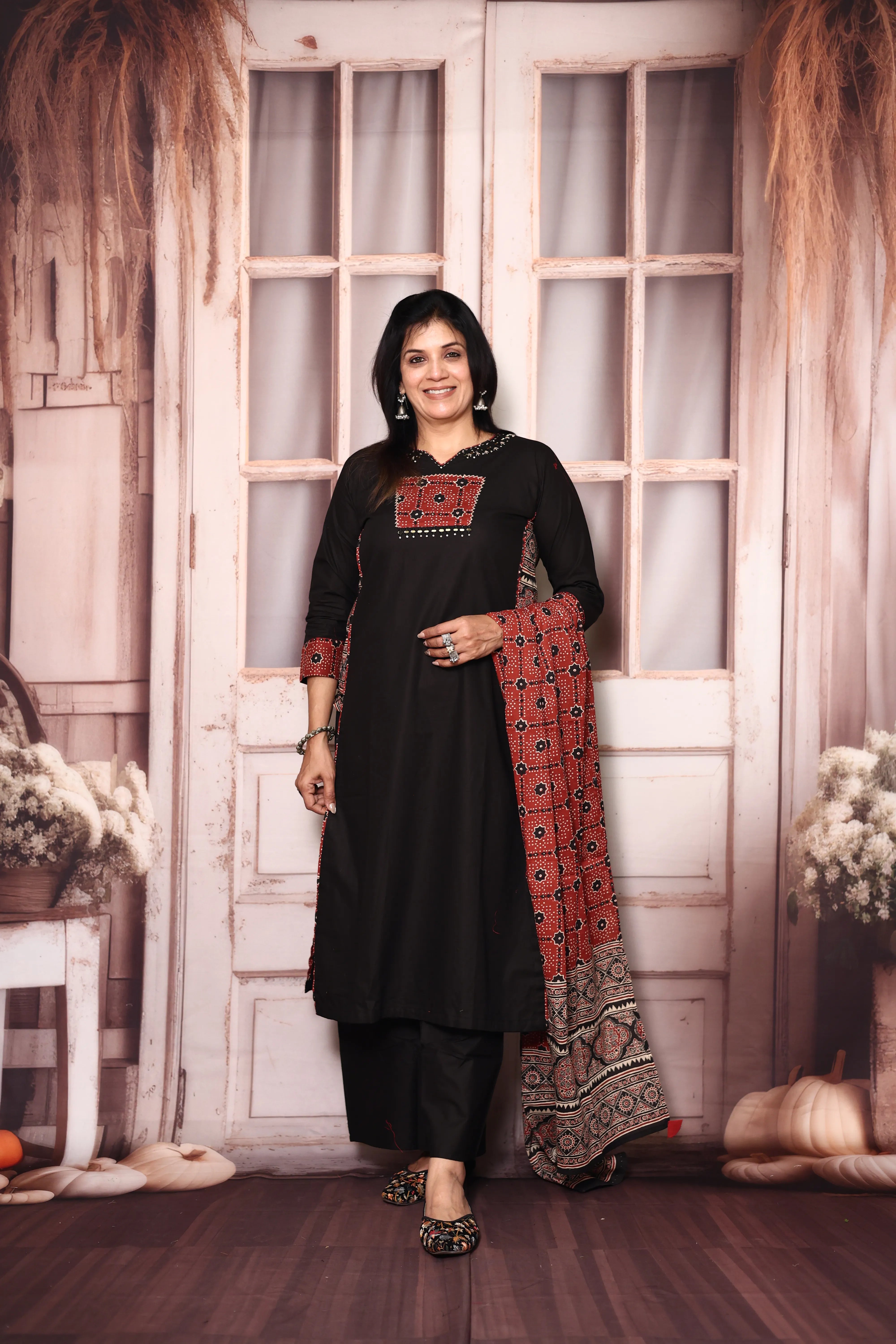 Black Cotton Kurti Palazzo Set with Printed Dupatta | Gamthi Print Mirror & Sequins Work