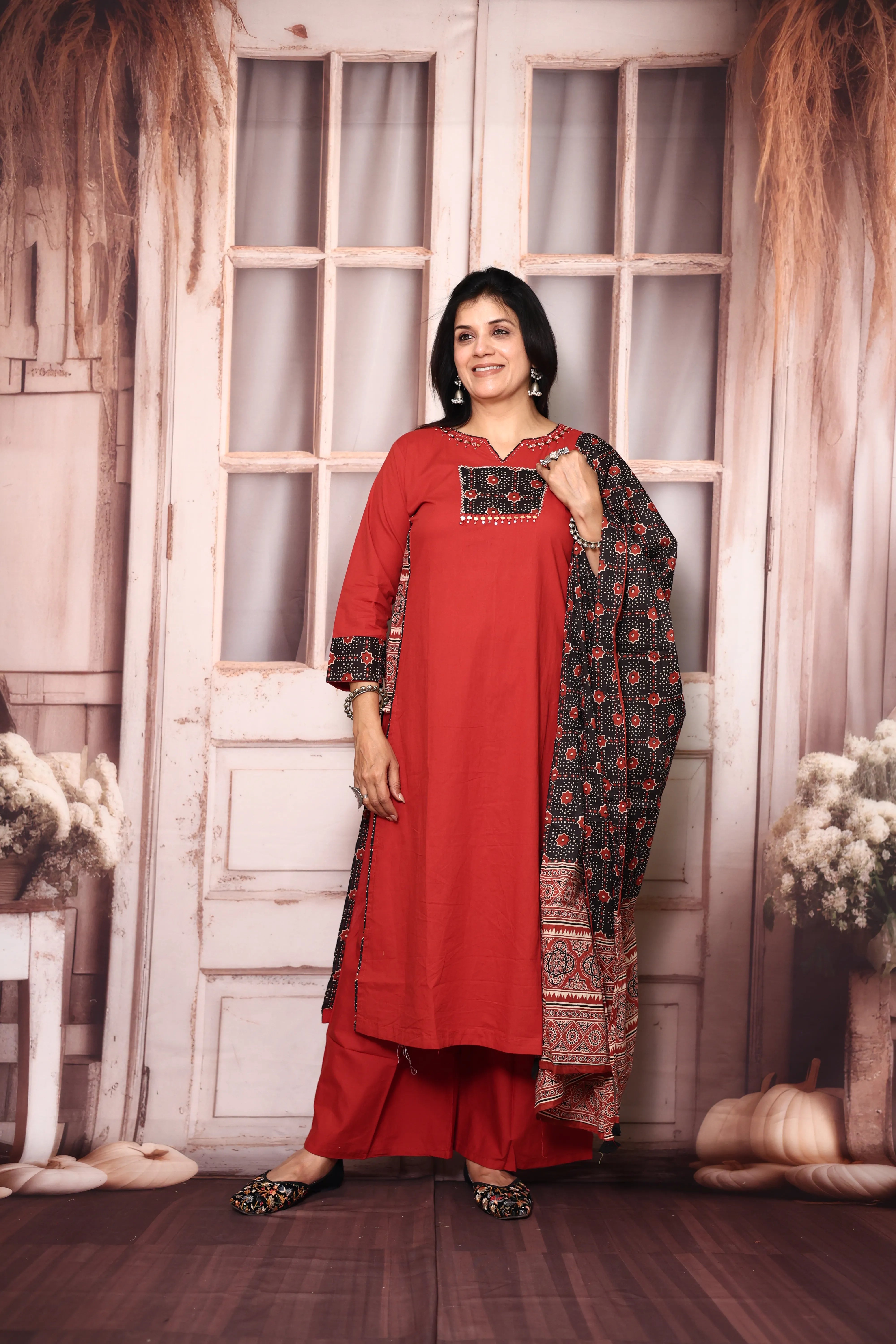 Red Cotton Kurti Palazzo Set with Printed Dupatta | Gamthi Print Mirror & Sequins Work