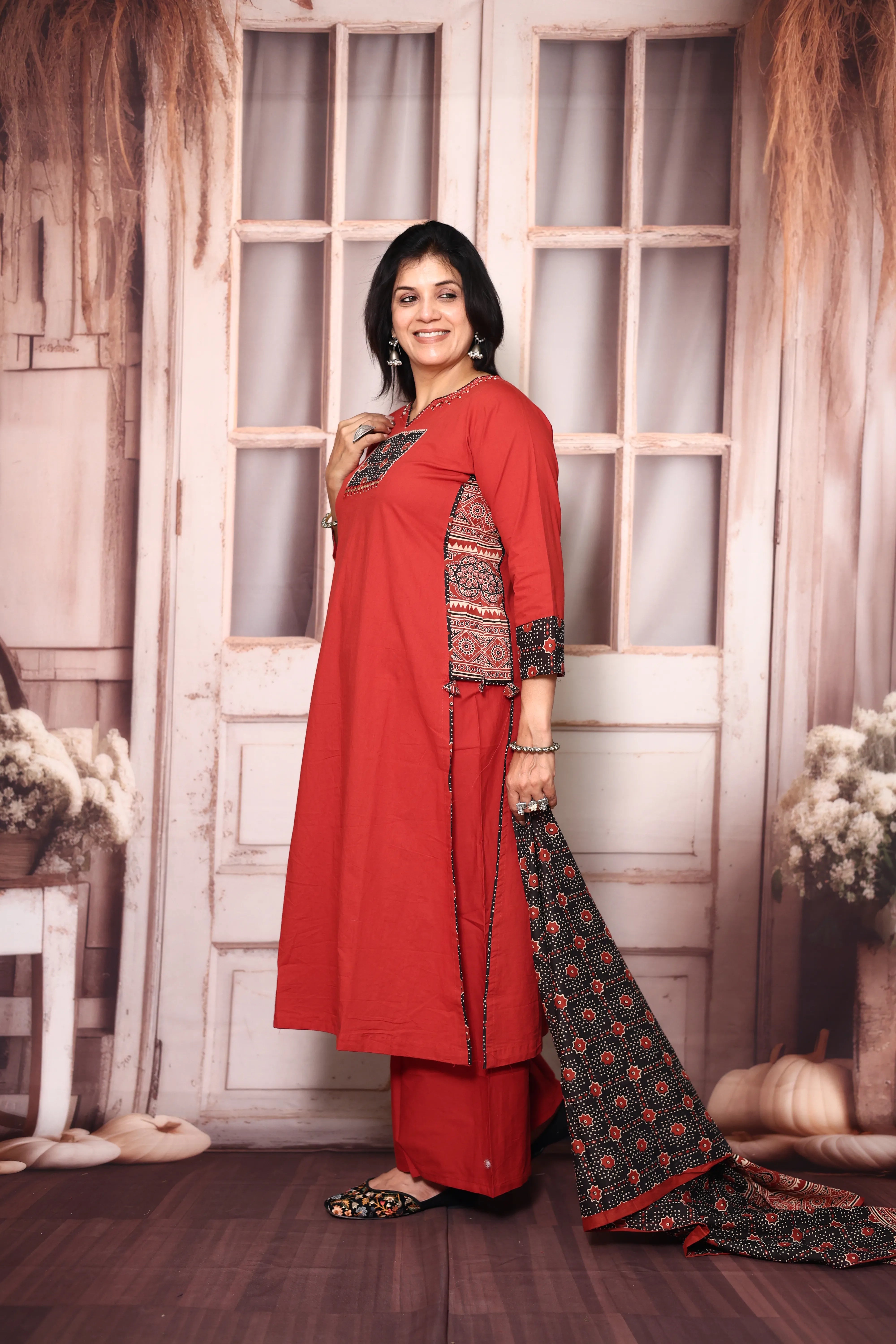 Red Cotton Kurti Palazzo Set with Printed Dupatta | Gamthi Print Mirror & Sequins Work