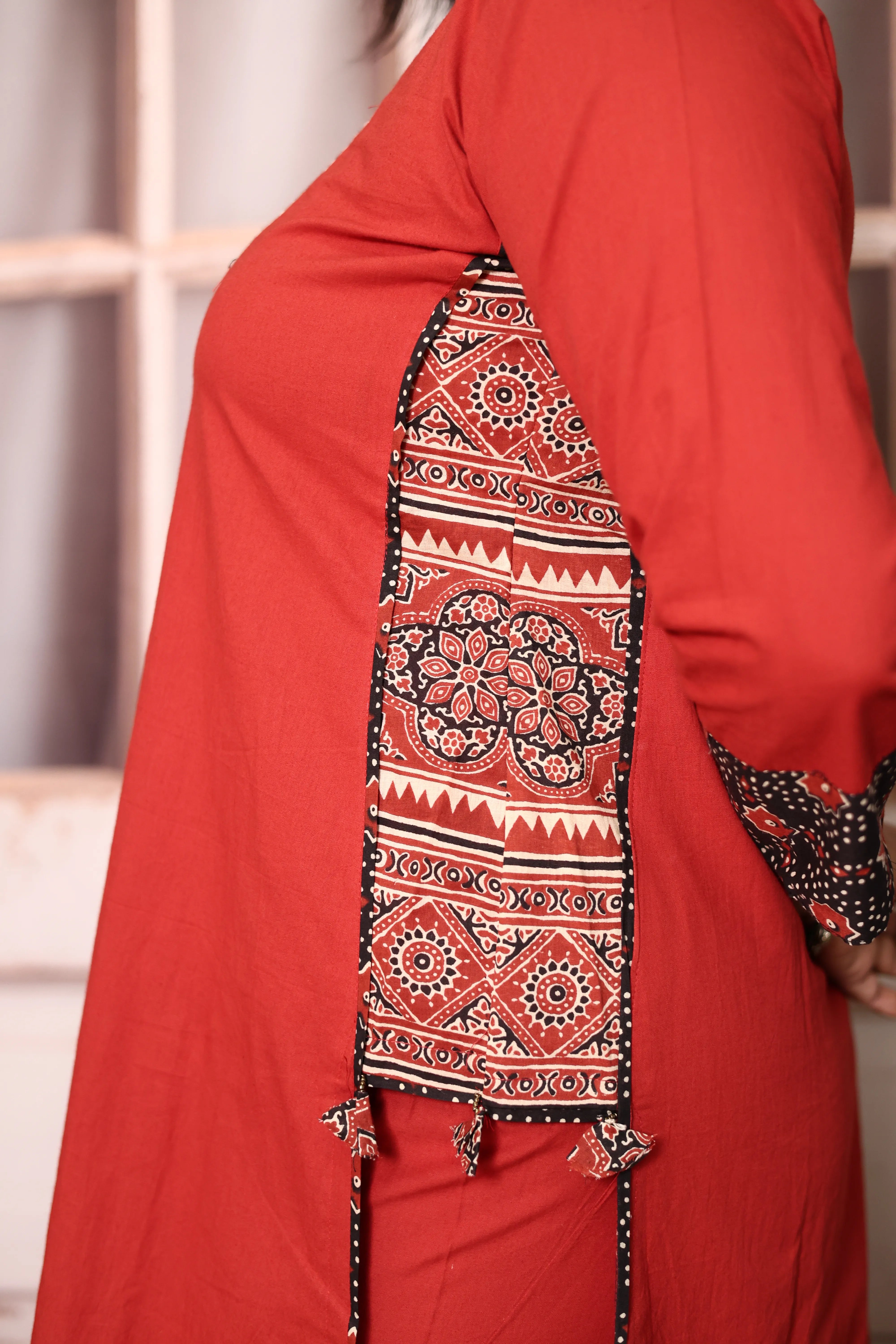 Red Cotton Kurti Palazzo Set with Printed Dupatta | Gamthi Print Mirror & Sequins Work