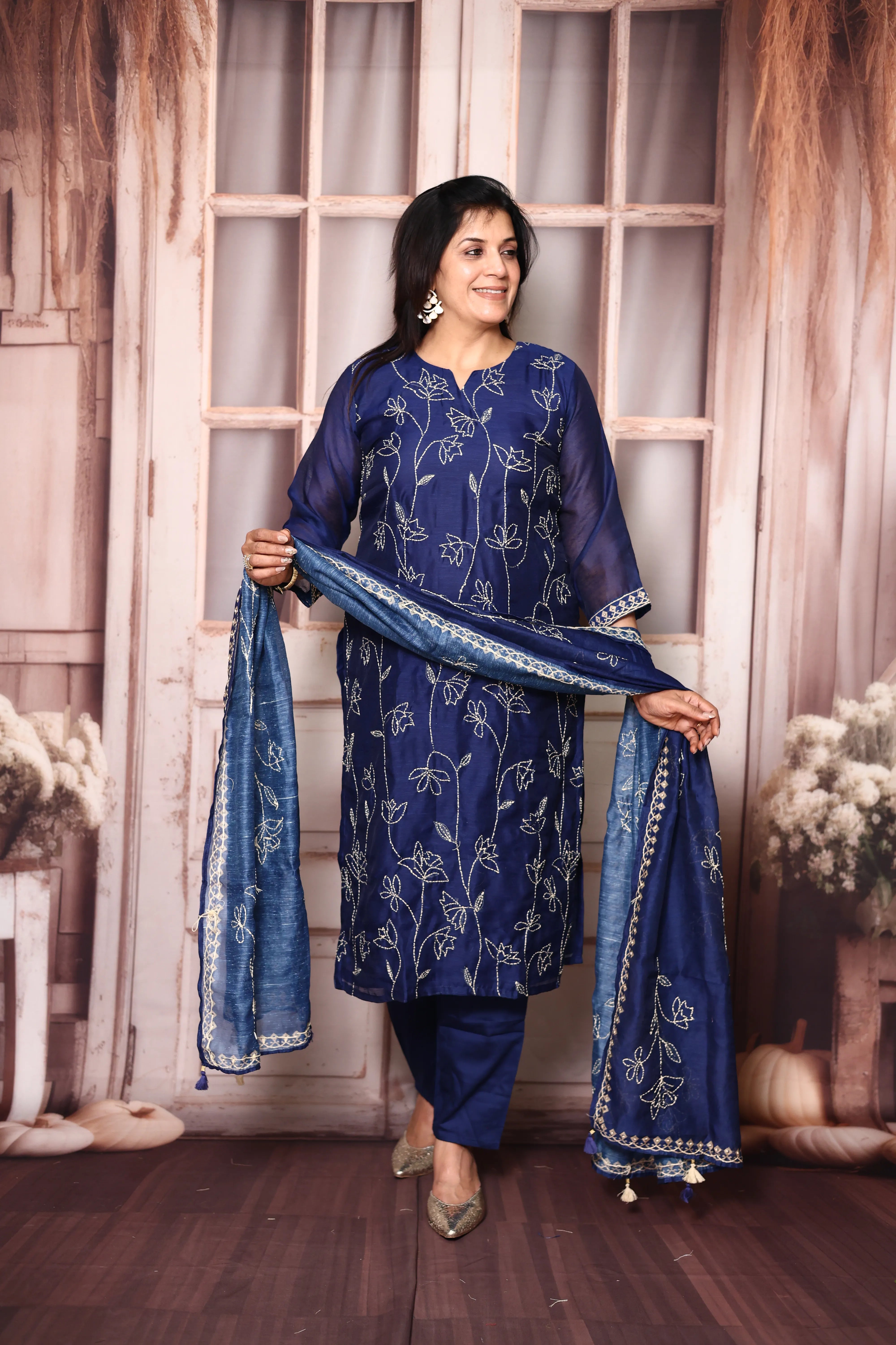 Blue Floral Kantha Work Linen Kurta Pant Dupatta Set | Sizes 38–50