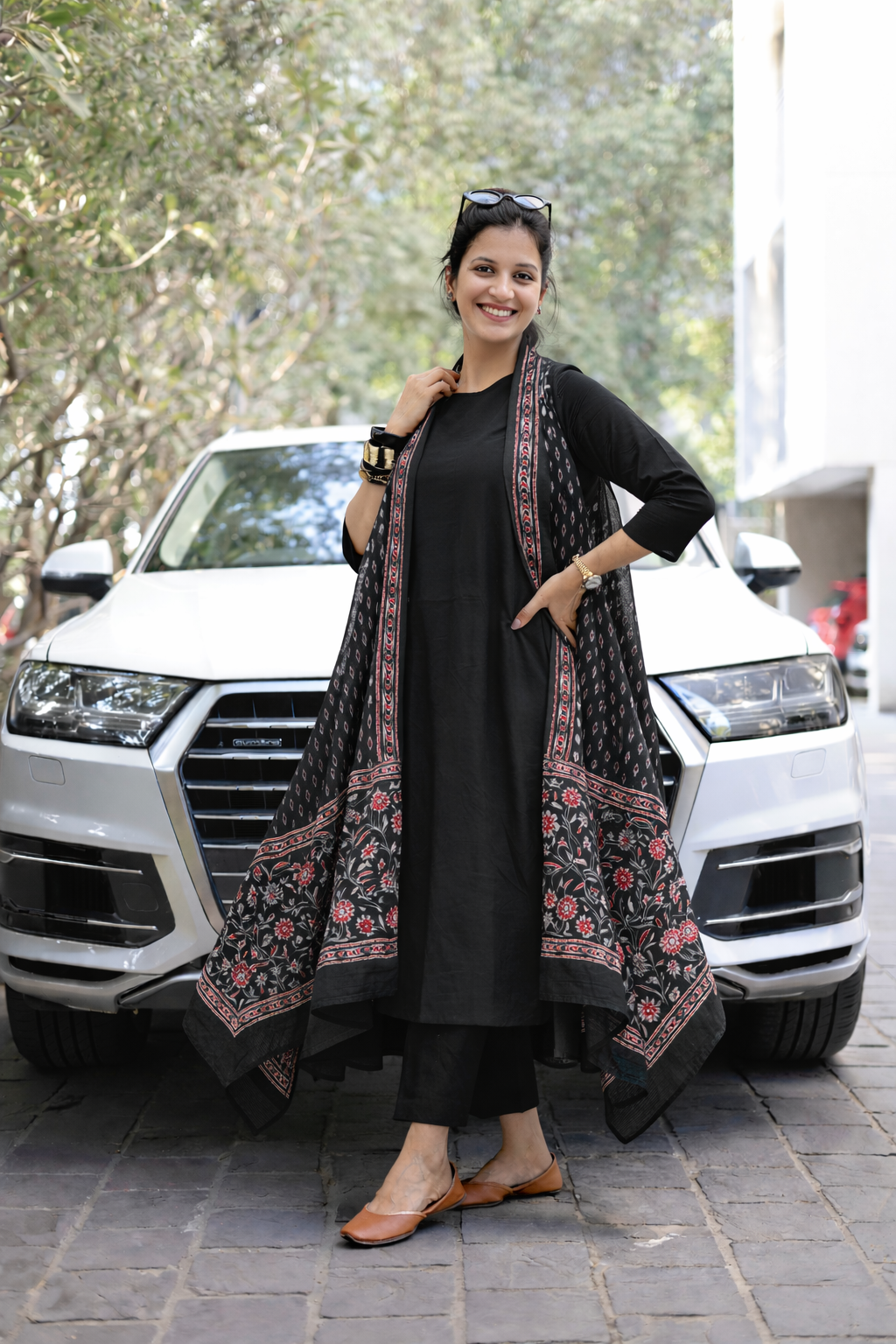 Black A-Line Kurta Pant Set with Printed Sleeveless Shrug