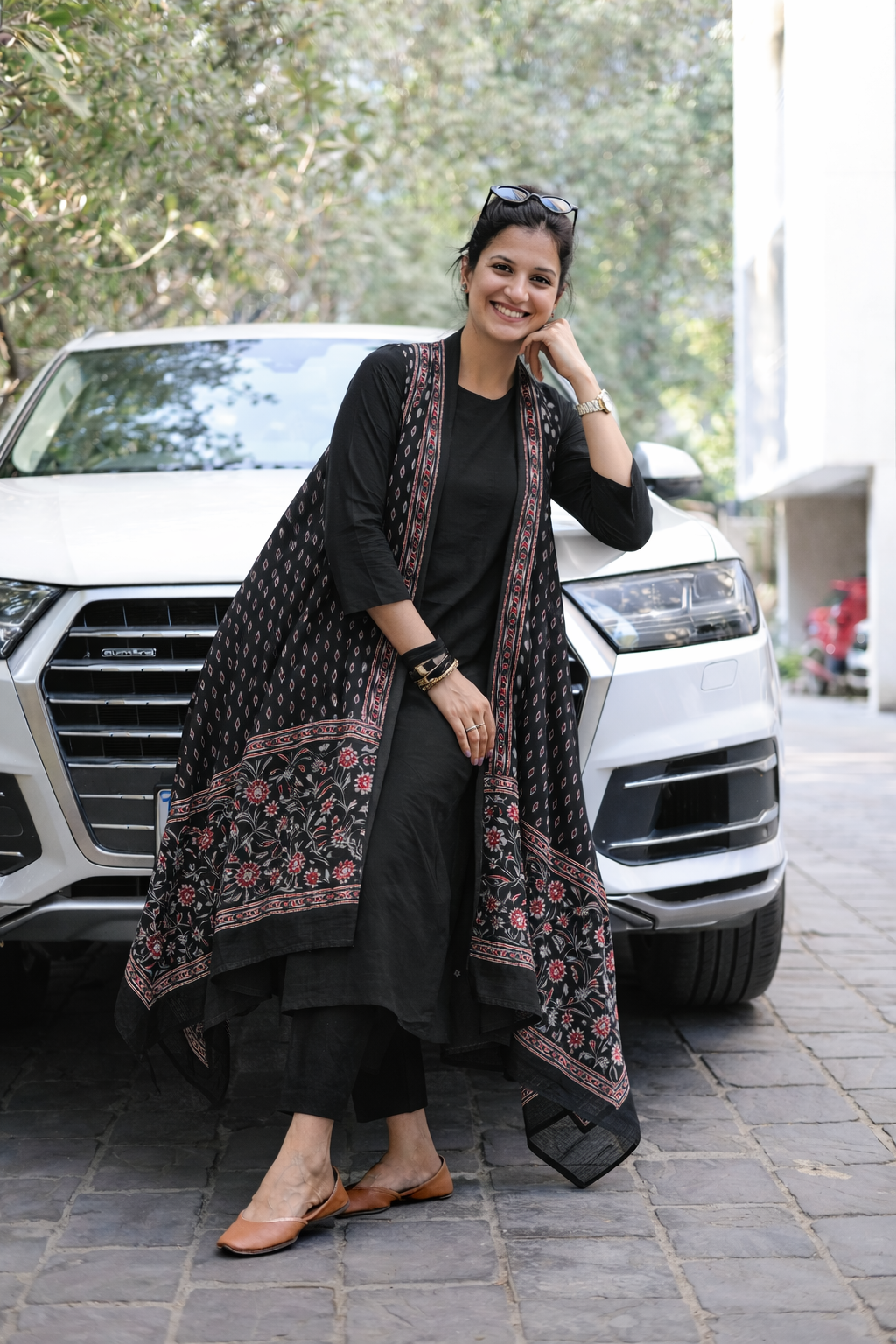 Black A-Line Kurta Pant Set with Printed Sleeveless Shrug