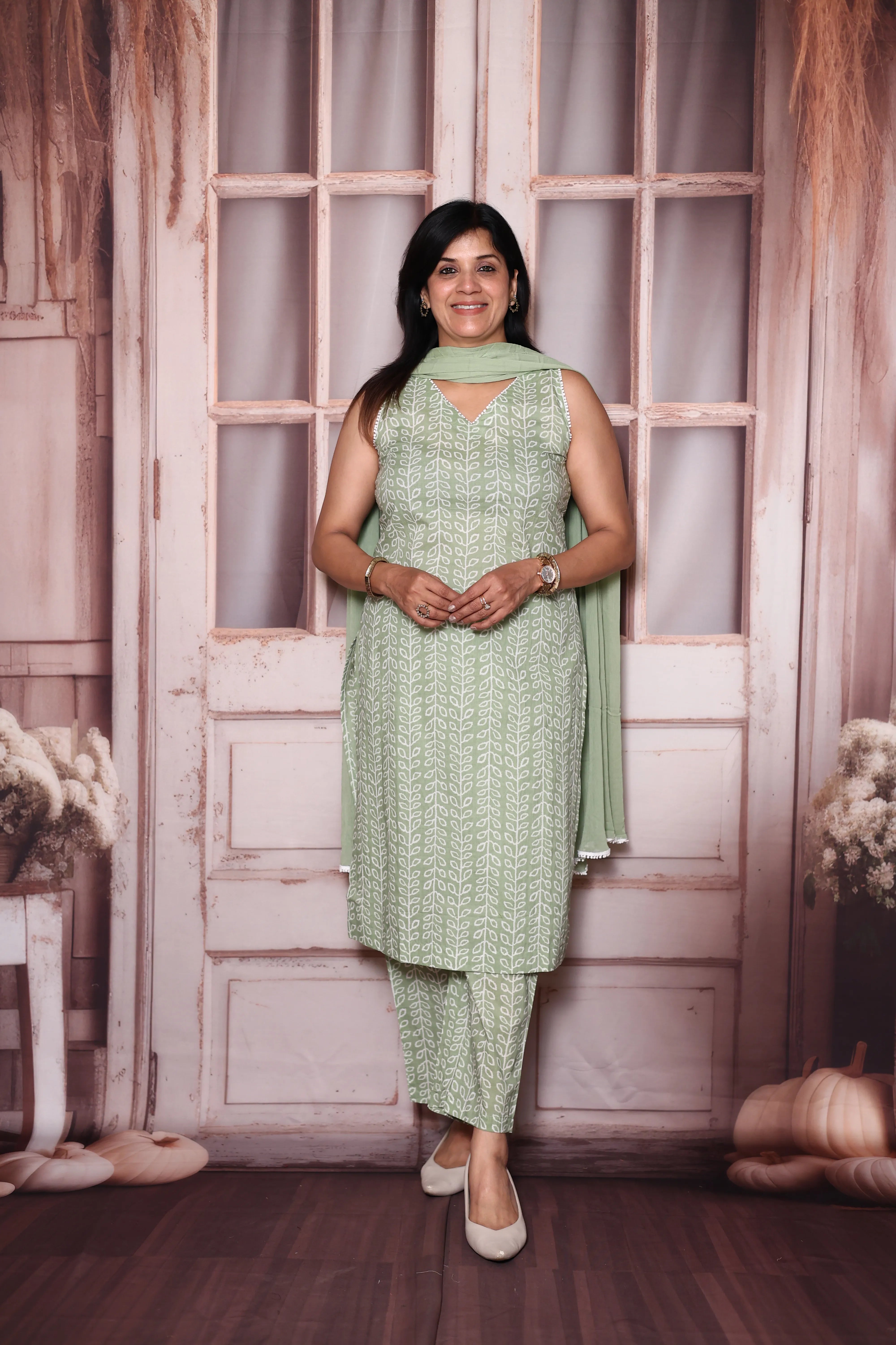 Pista green Sleeveless Printed Mul Cotton Dupatta Set | Light & Elegant Summer Ethnic Wear