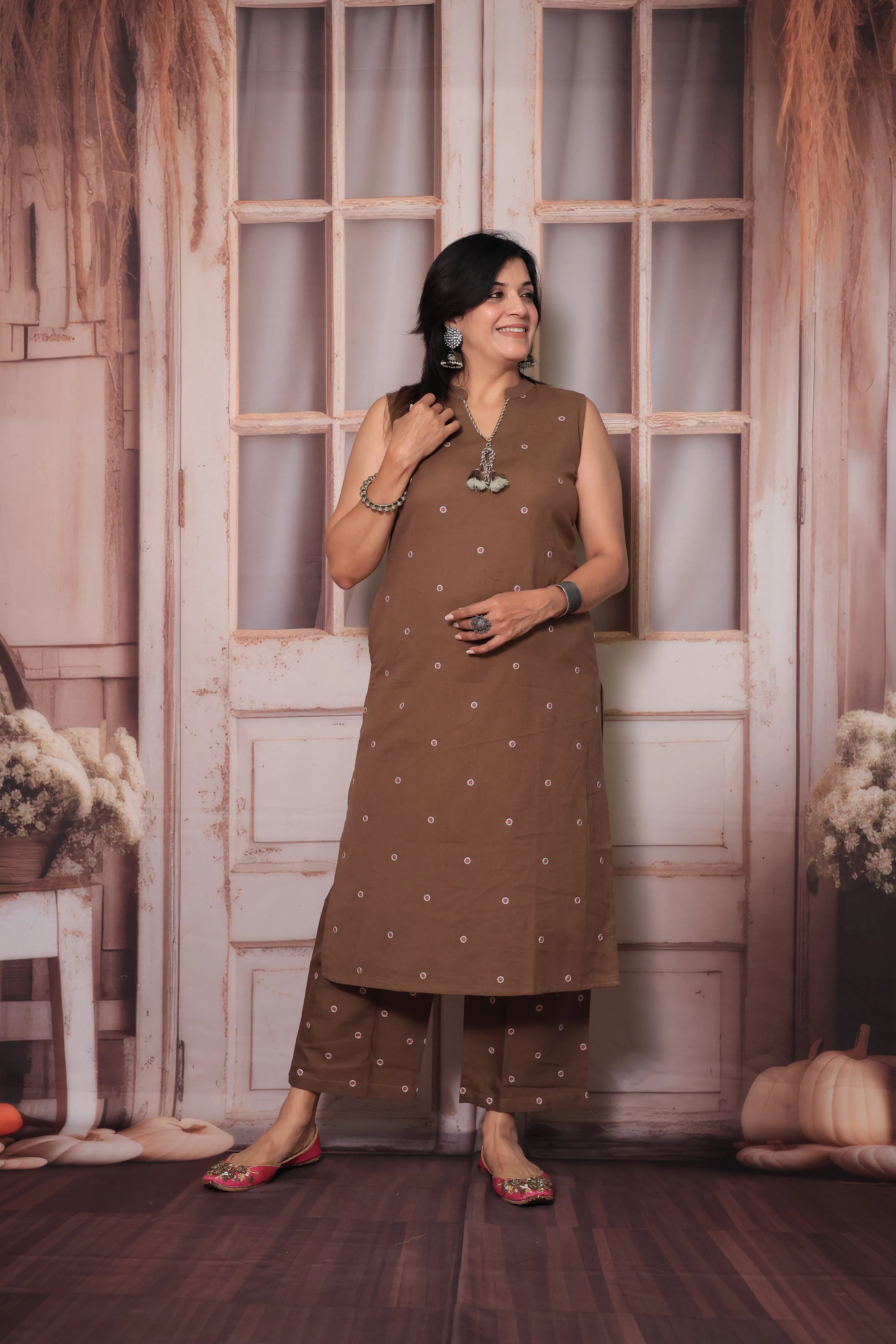 Brown Sleeveless Embroidered Kurta with Trousers Co-Ord Set | Versatile Attached Sleeves