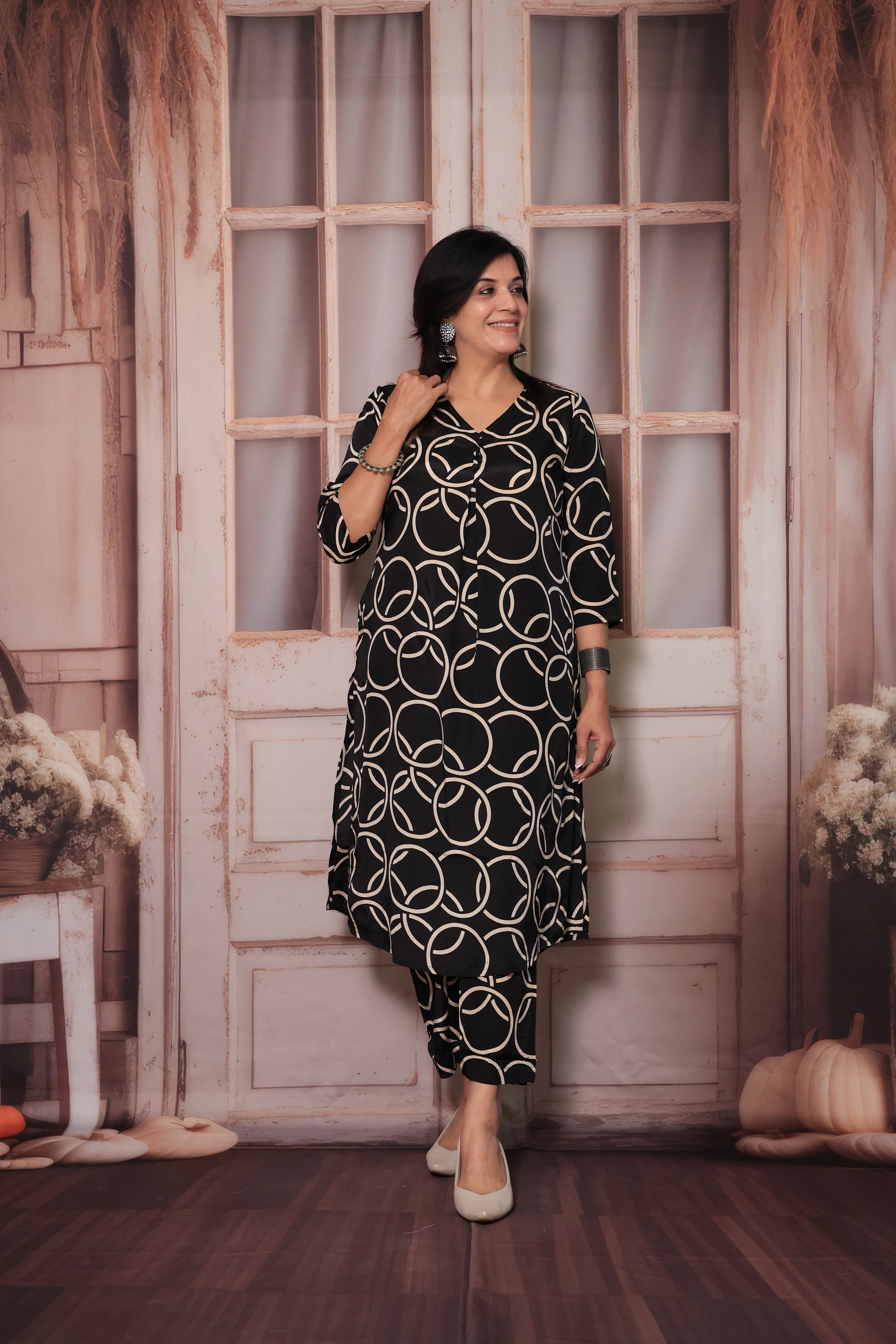 Black Straight Kurta Pant Co-Ord Set | Traditional Circle Print | Muslin Fabric Ethnic Wear