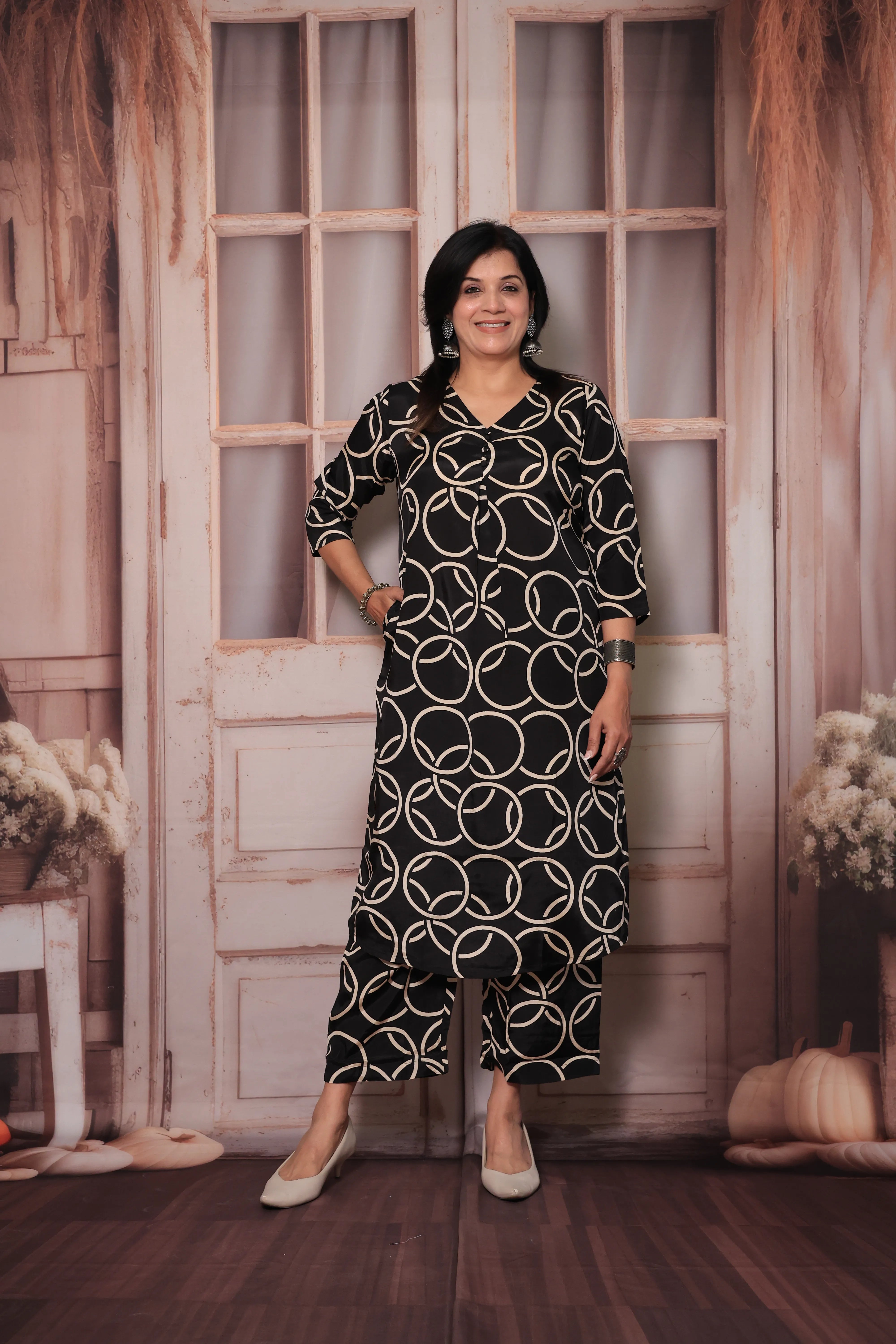 Black Straight Kurta Pant Co-Ord Set | Traditional Circle Print | Muslin Fabric Ethnic Wear