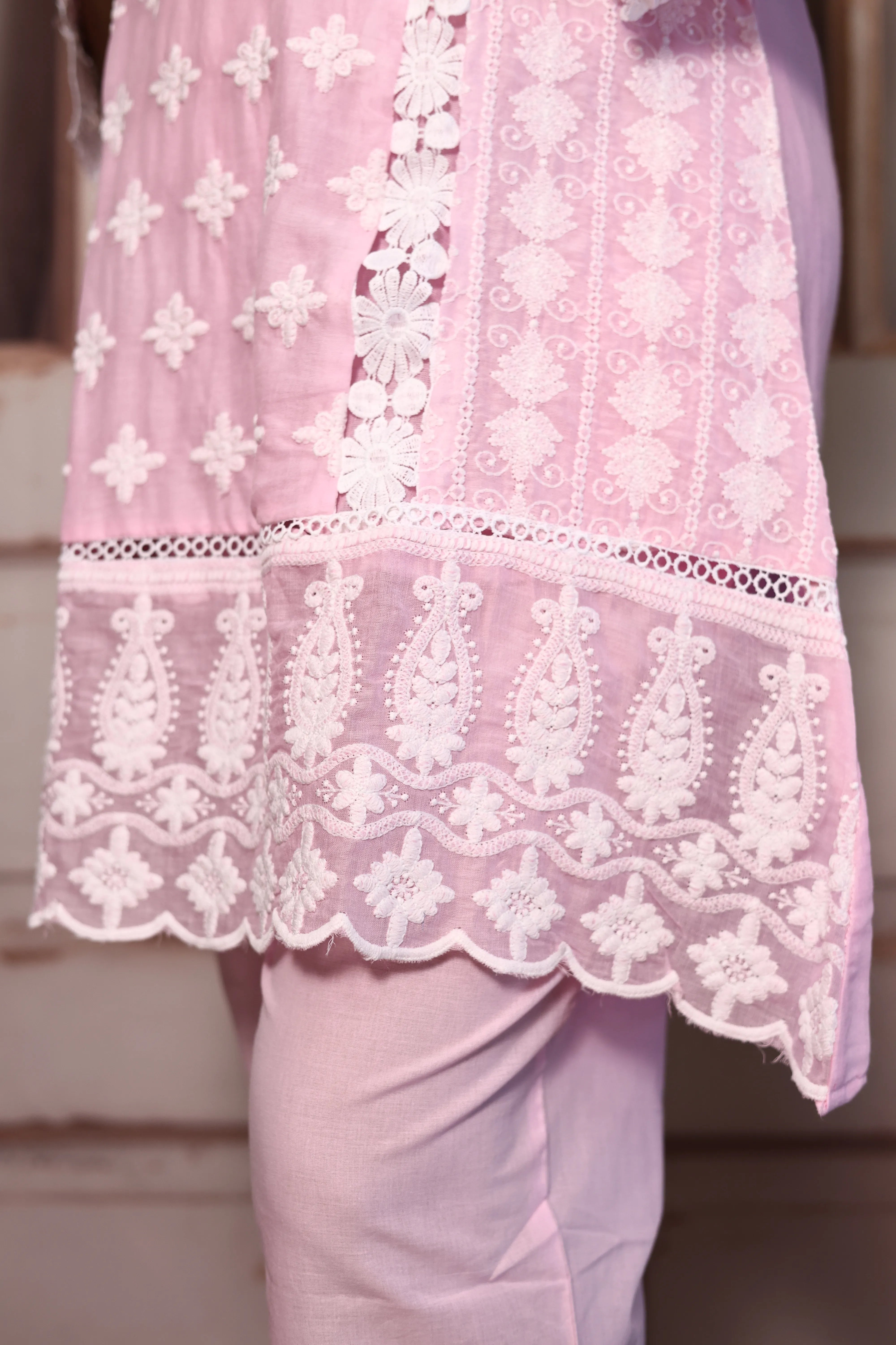 Baby pink Lakhnavi Chikankari Short Kurti Pant Co-Ord Set | Pure Mul Mul Premium Wear