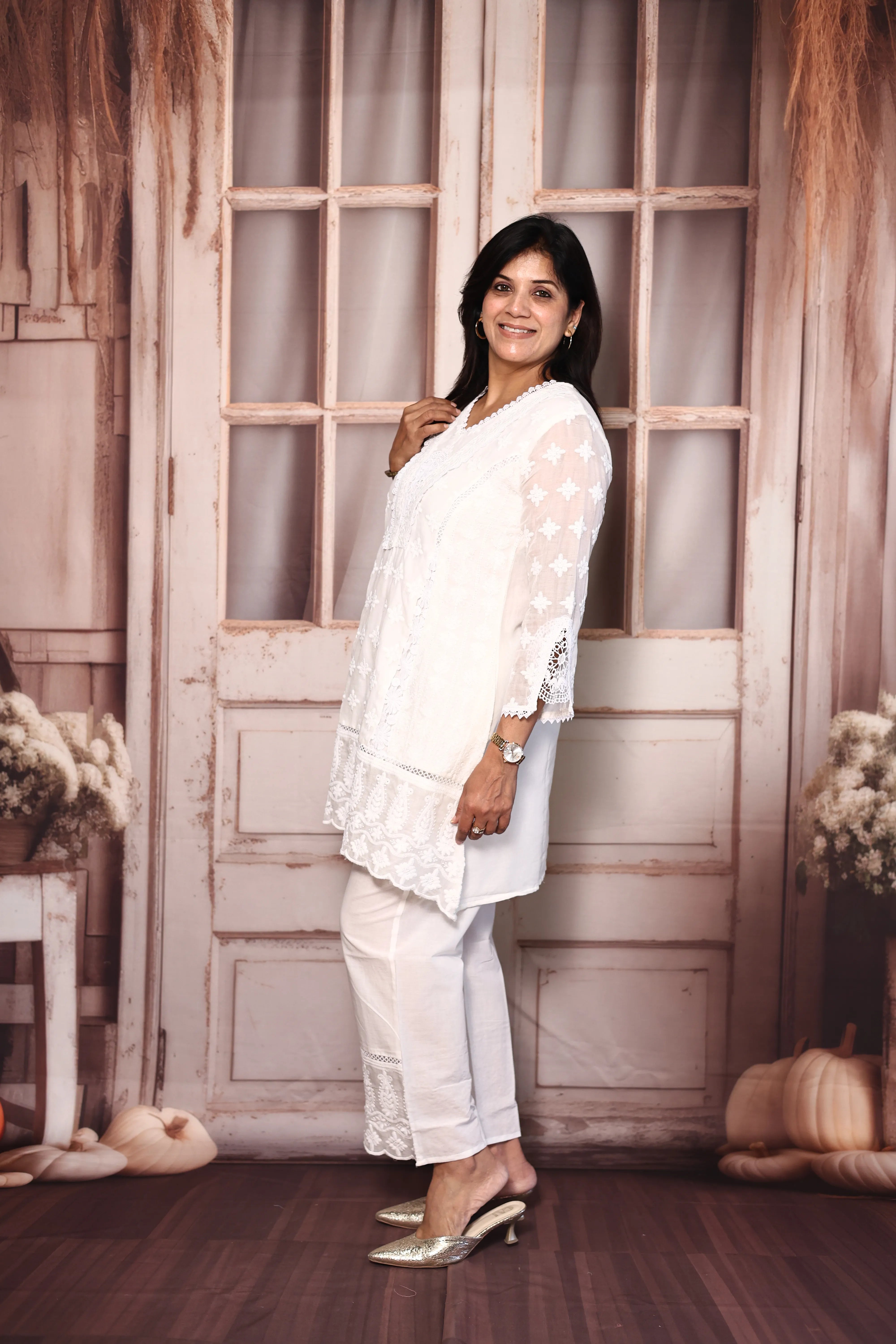 White Lakhnavi Chikankari Short Kurti Pant Co-Ord Set | Pure Mul Mul Premium Wear